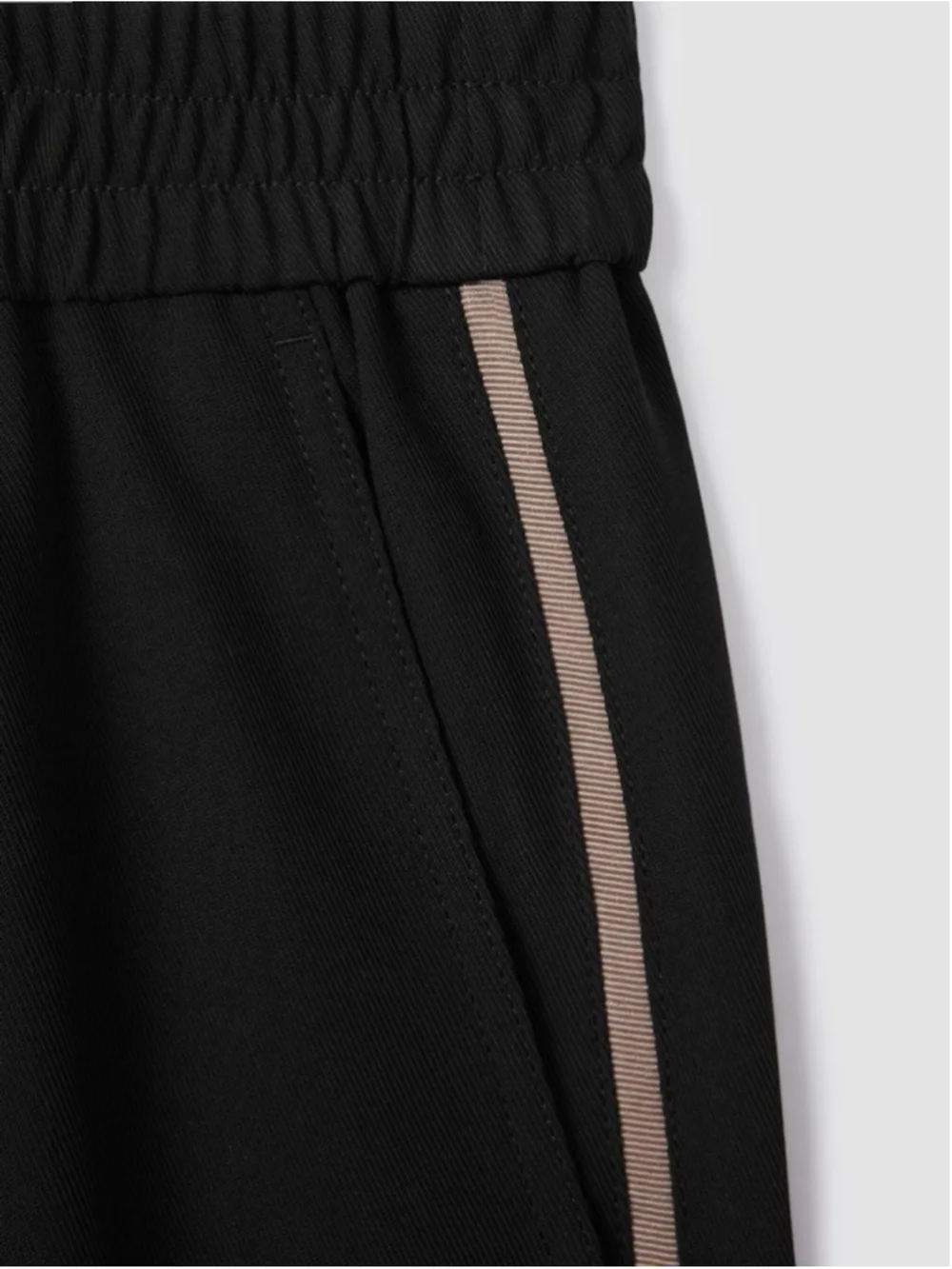 Reiss Remi Side Stripe Pleated Wide Leg Trousers Black Pull On Side Stripe 4 NWT - Picture 7 of 12